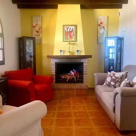 Private Large Pool Elevated Quiet Secluded Location, Near Mojacar Villa
